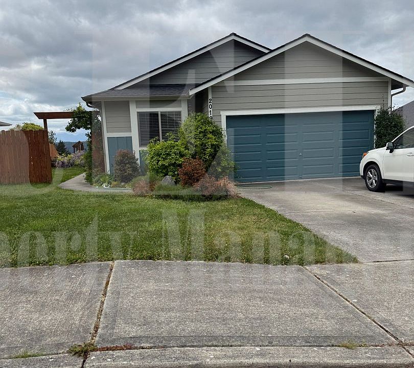 1st image of 20199 Hogue Pl NE