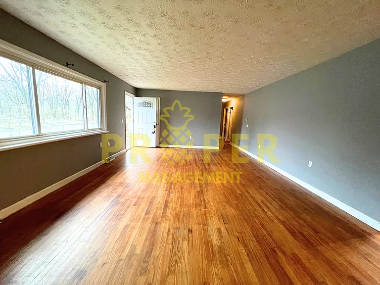 5107 Genesee Ave — Photo 6