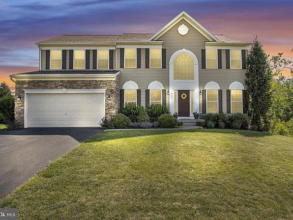 2nd image of 4161 Birchwood Ln
