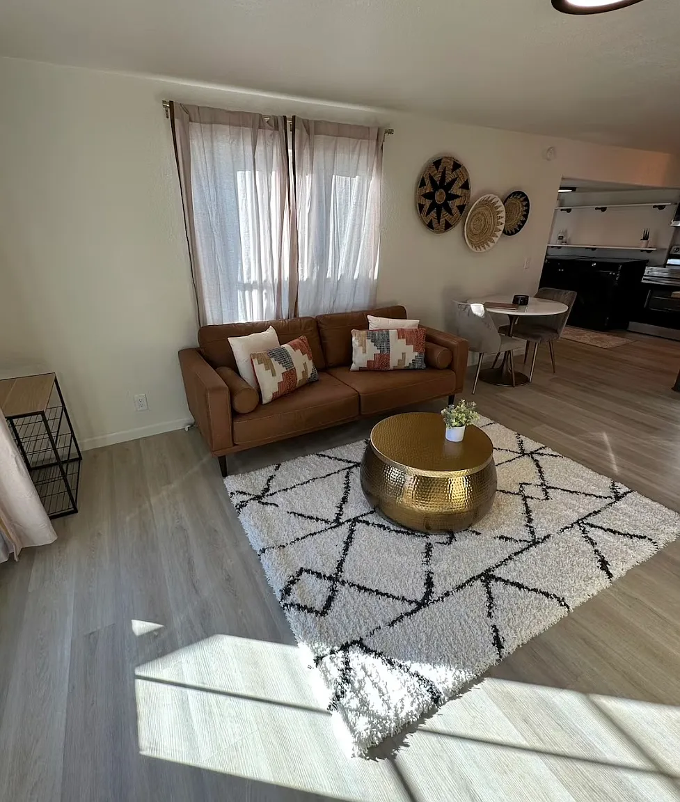 1 bed, $2,300 — Photo 1