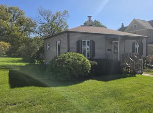 455 N Trunck Ave, Freeport, IL 61032