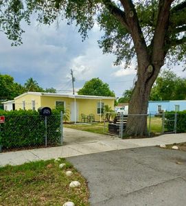 2425 NW 162nd St, Miami Gardens, FL, 33054