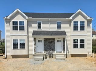 263 Locust St, New Holland, PA 17557