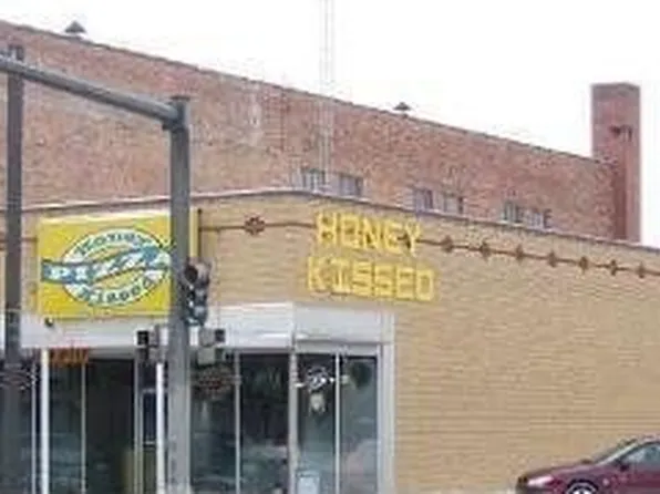 701 Lake Ave, Storm Lake, IA 50588