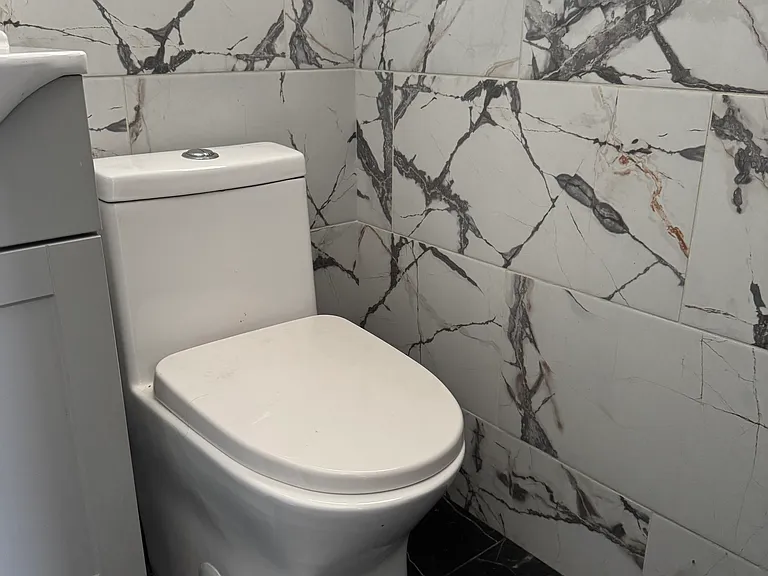 422 W Gaillard St — Photo 11