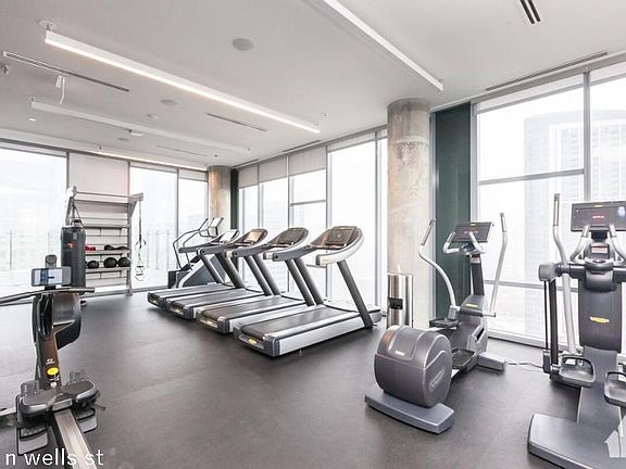 3rd image of 501 N Wells St #512
