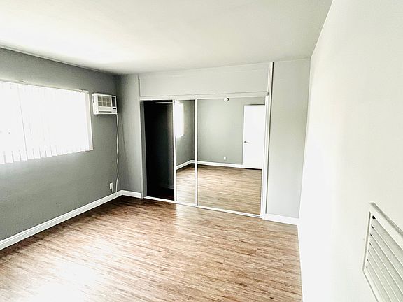 4th image of 12811 Caswell Ave #A