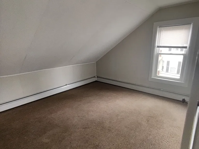 196 Dean St #3 — Photo 4