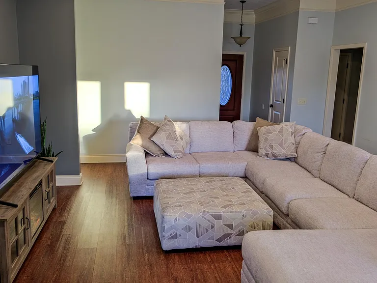 1805 Shanun Ct — Photo 17