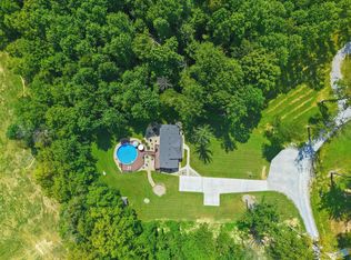 105 Majesty Ln, Campbellsville, KY 42718