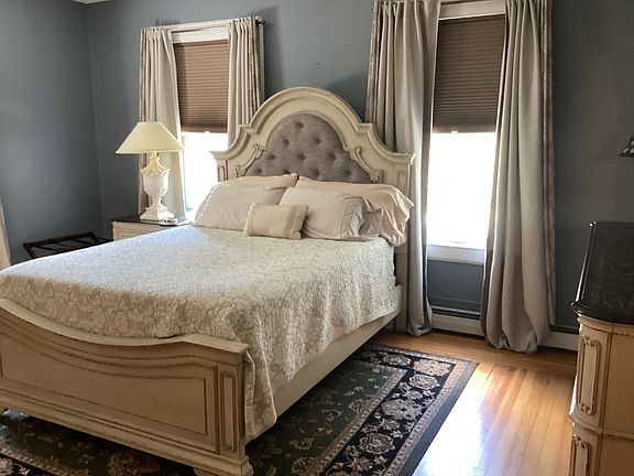 5th image of 90 Lake Ave APT 2