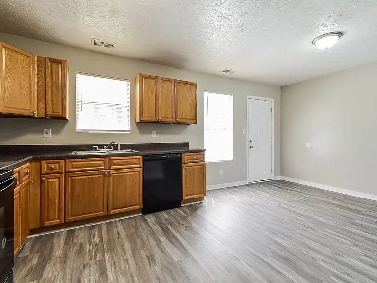 1267 Old Conley Rd — Photo 5