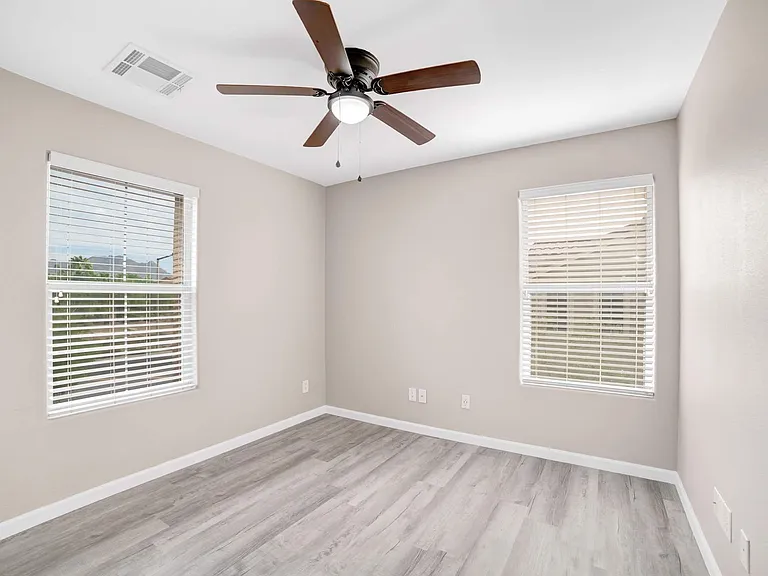 12028 Hathaway Pines Ln — Photo 11