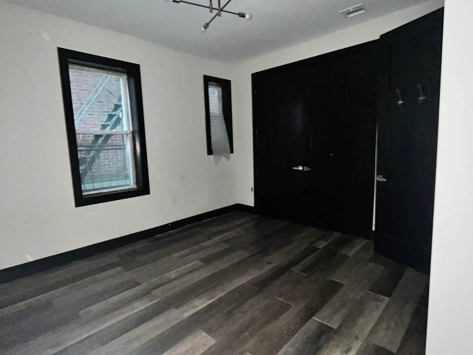 2 bed, 1.5 bath, 800 sqft, $2,250 — Photo 4