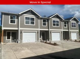 1184 Fruitdale Dr UNIT B, Grants Pass, OR 97527