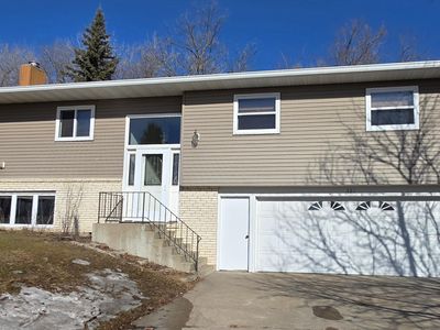 321 15th St NE, Valley City, ND, 58072