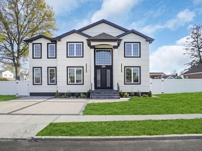 2105 Hoffman Avenue, Elmont, NY, 11003
