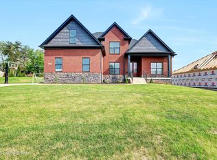 132 Wooded Glen Dr, Mount Washington, KY 40047