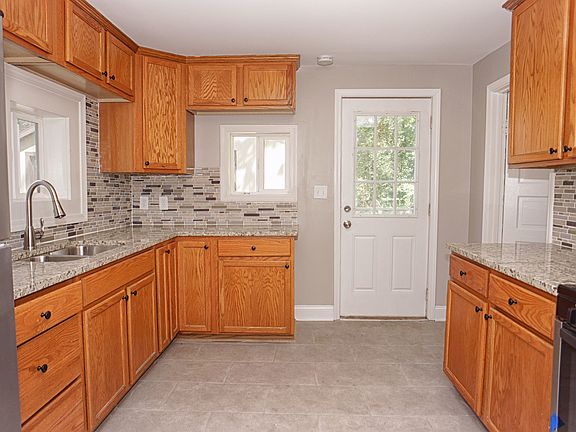 5th image of 12664 W Sallmon Ave