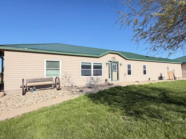 20915 375th Ave, Wessington, SD 57381
