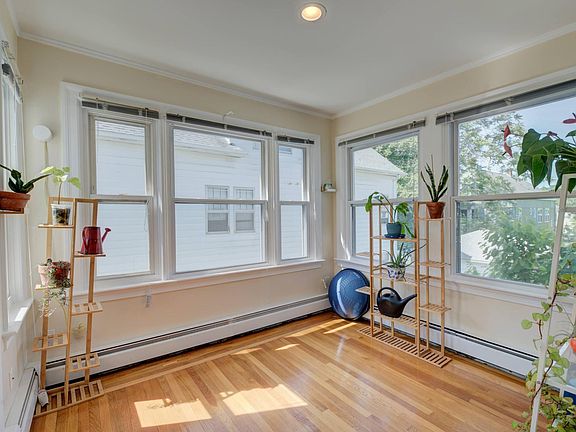5th image of 550 Wayland Ave Floor 2