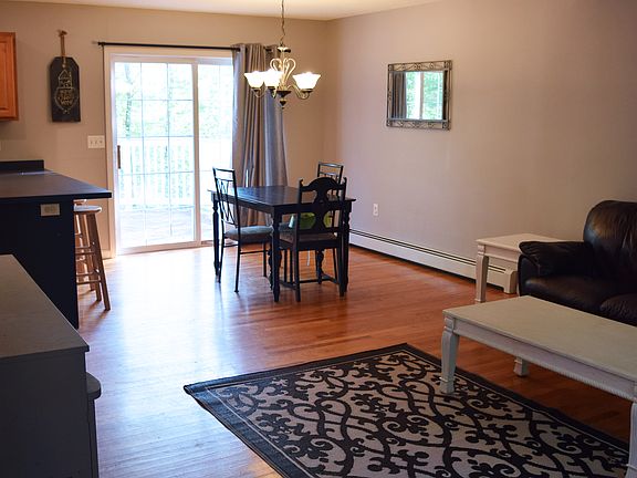 Living Room / Dining Room