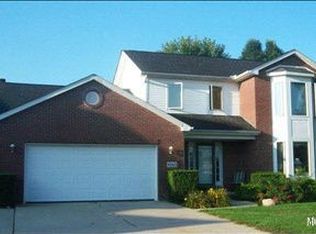 4865 Catherine Ct, Monroe, MI 48161