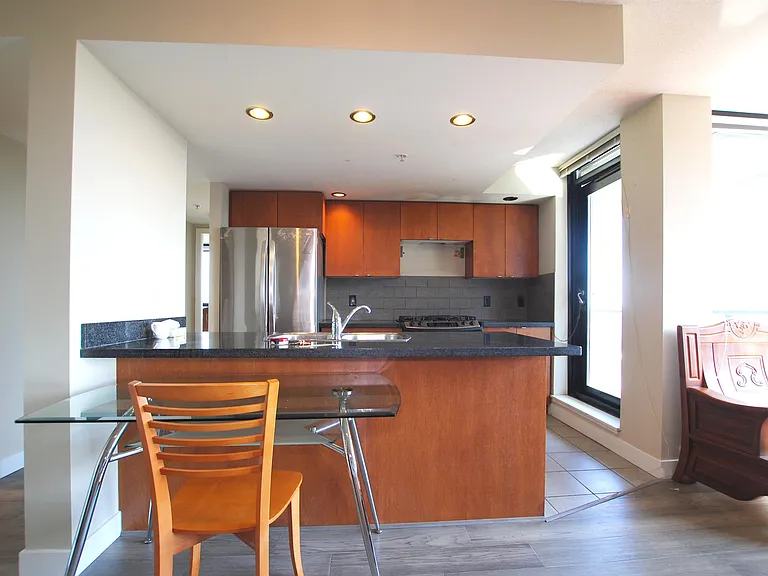 6233 Katsura St #1001 — Photo 3