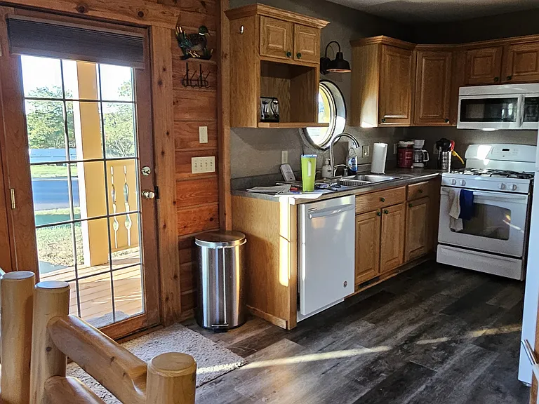 424 Overlook Ct — Photo 5