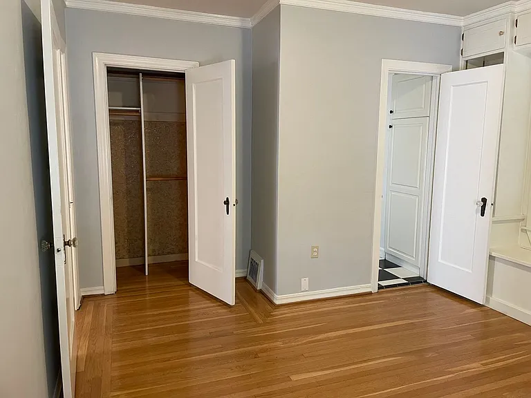 4812 T St — Photo 12