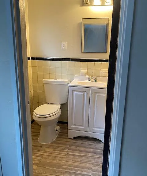 15001 Greenfield Rd #13 — Photo 3