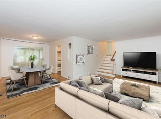 16 House Rd, Morristown, NJ 07960