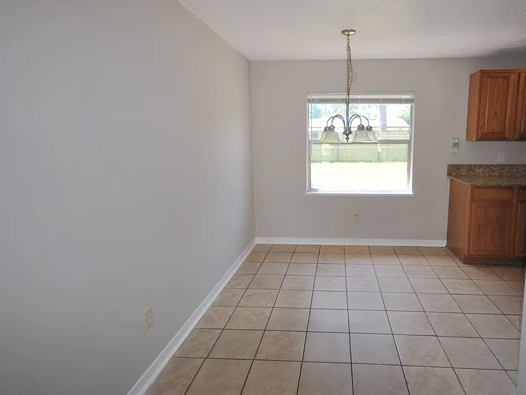 10930 Whitly Ct — Photo 5
