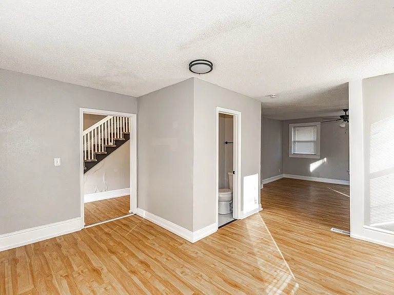 3901 Central St — Photo 22