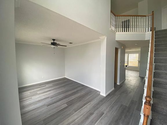 4th image of 102 Bay Meadows Dr
