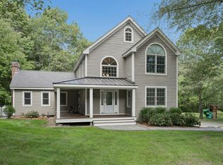 17 Panettieri Dr, Lakeville, MA 02347