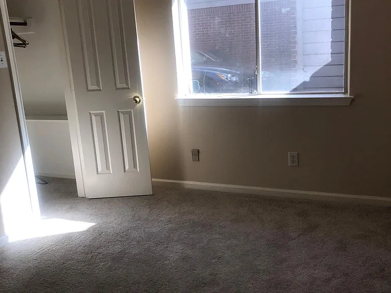 5327 Devon Green Dr — Photo 15