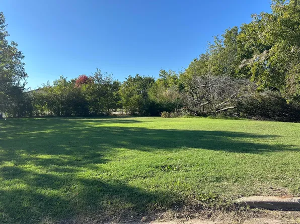 100 Palmer Drive, Monett, MO 65708