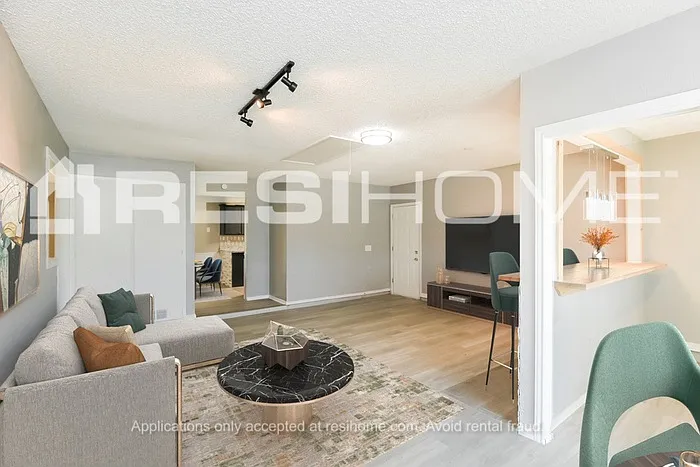 2329 SW 103rd Ter — Photo 5