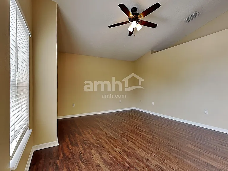 1051 Brenton Leaf Dr — Photo 9