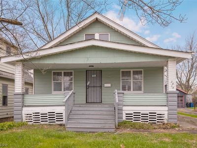 7915 Vineyard Ave, Cleveland, OH, 44105