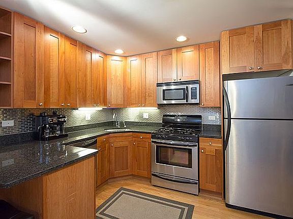 5th image of 2140 N Lincoln Ave APT 5203