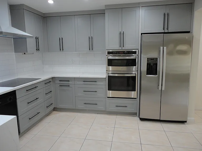 7814 NW 1st Ct — Photo 2