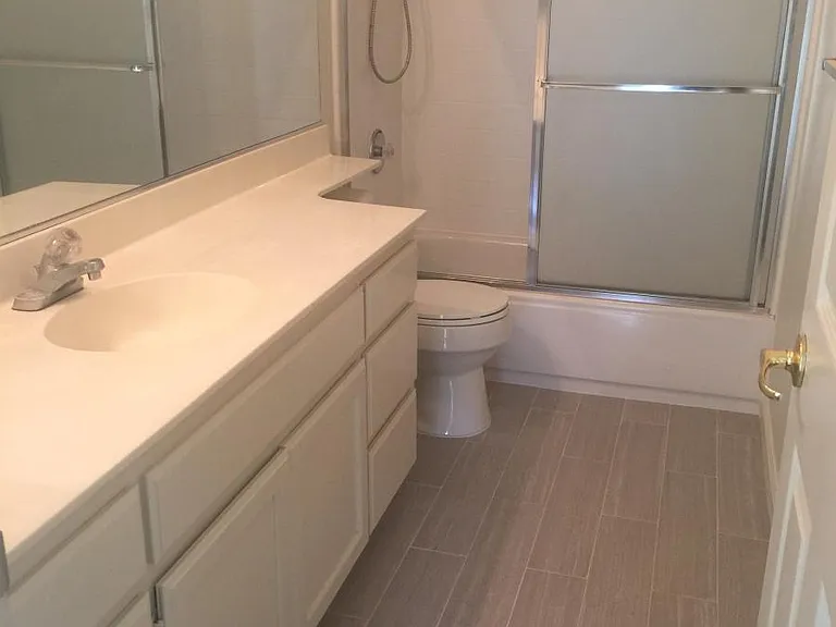 2nd Bathroom