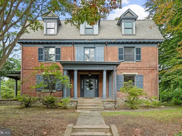 6439 Cherokee St, Philadelphia, PA 19119