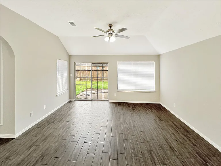 12414 Logan Mill Dr — Photo 15