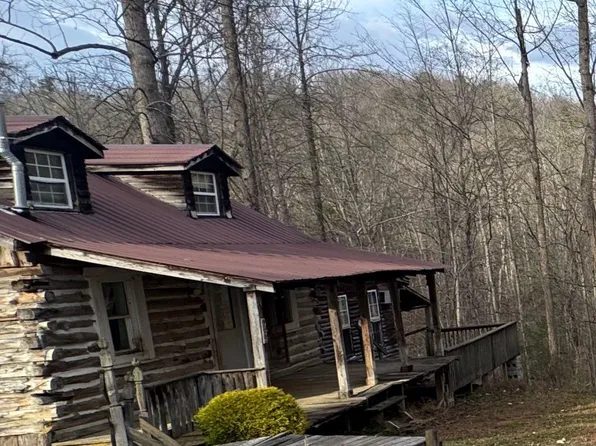 234 Brandenburg Ln, Frenchburg, KY 40322