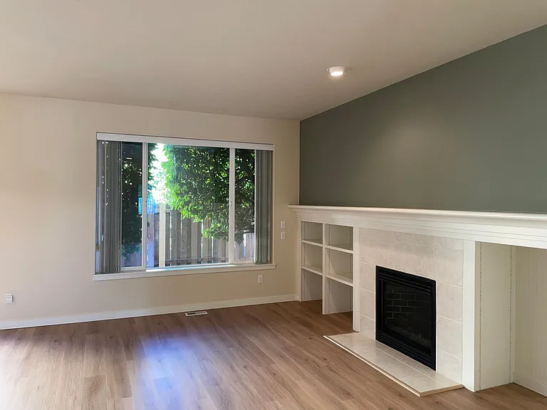 347 NW 207th Ave — Photo 7