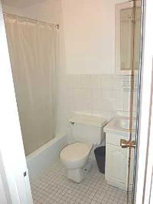 Rented by Corcoran | media 17