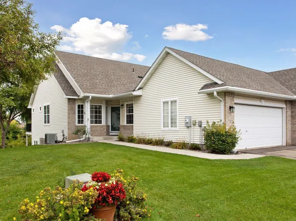 7323 Brittany Ln, Inver Grove Heights, MN 55076